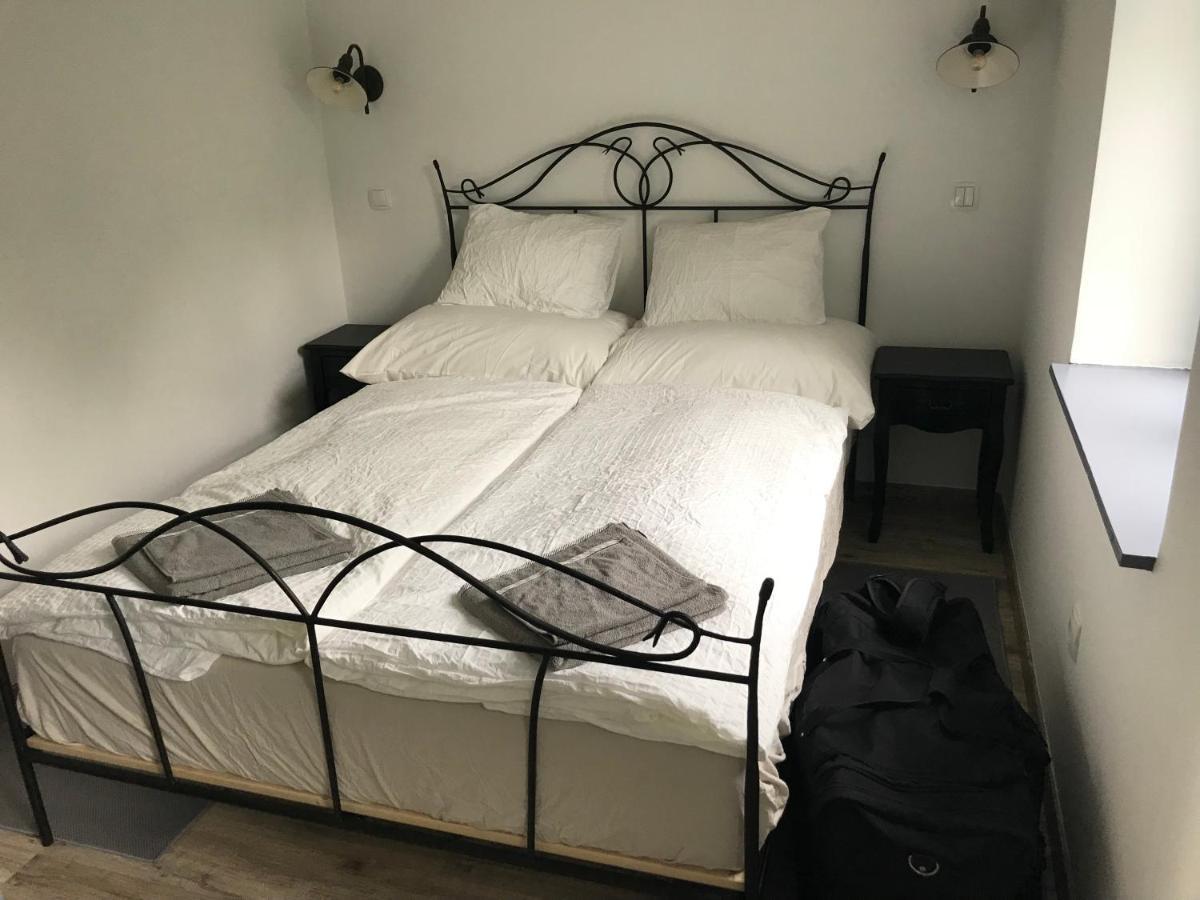 Hillside Apartments Révfülöp 外观 照片